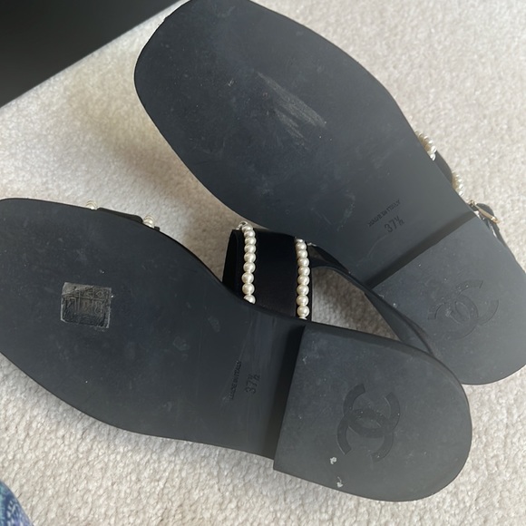Chanel Pearl Sandals. Cruise collection 2022 - Picture 4 of 13